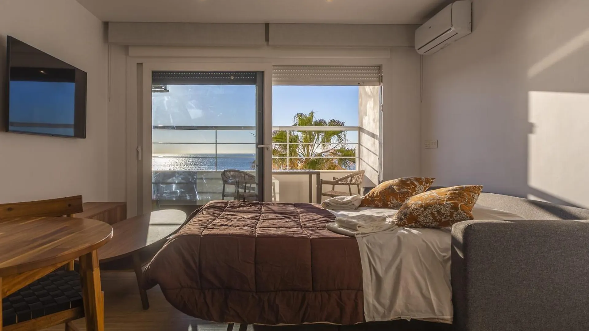 Apartment Delfin Sunny Home By Cadiz4Rentals