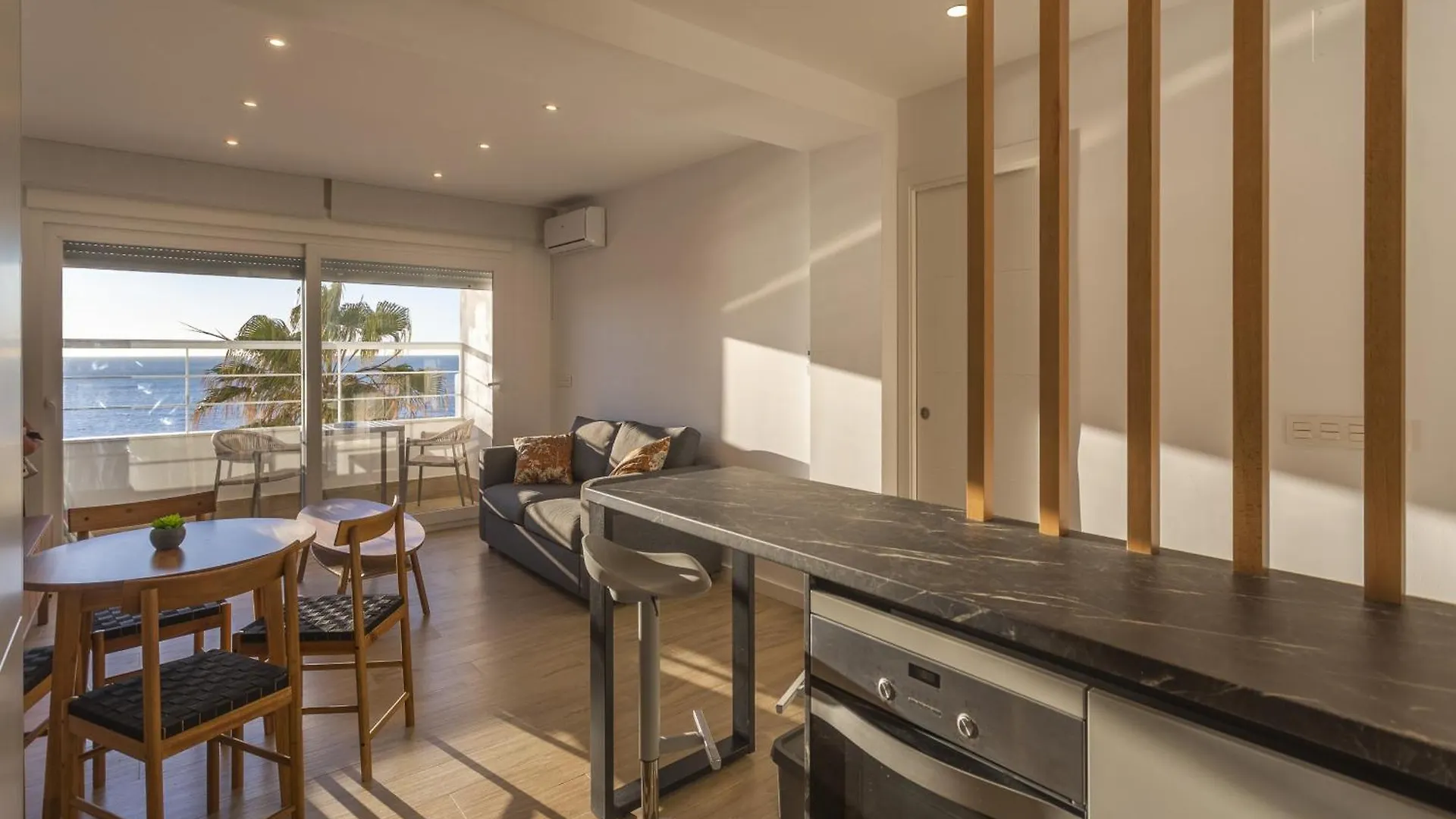 Delfin Sunny Home By Cadiz4Rentals Spain