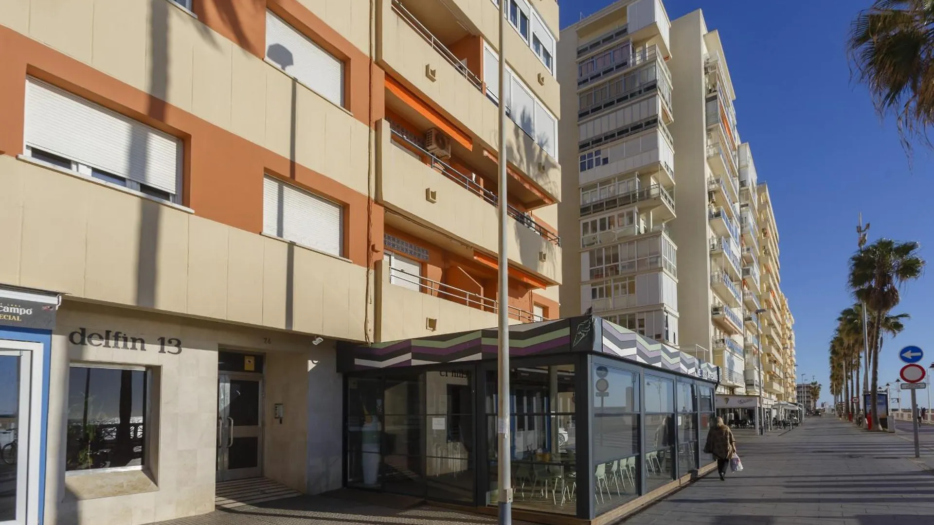 Apartment Delfin Sunny Home By Cadiz4Rentals Spain